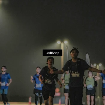 Runner Photo 7428072
