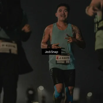 Runner Photo 7428074