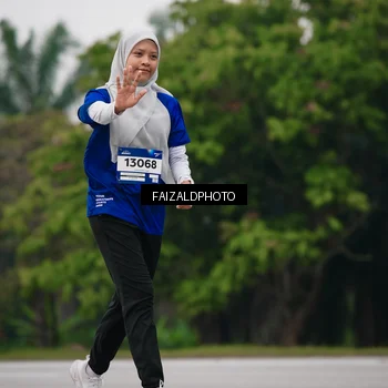 Runner Photo 7428075