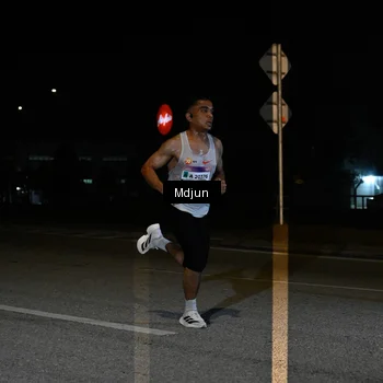 Runner Photo 7428094