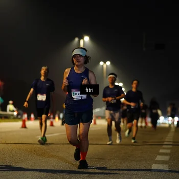 Runner Photo 7428097