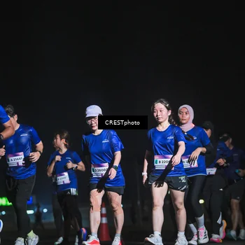 Runner Photo 7428100