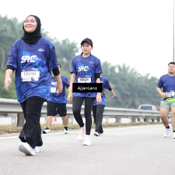 Runner Photo 7428104