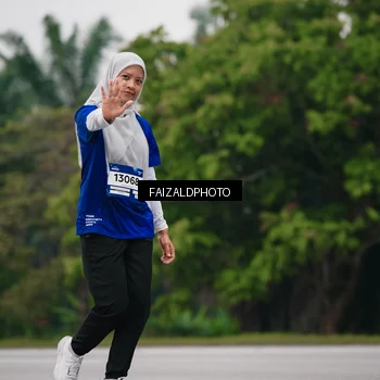 Runner Photo 7428108