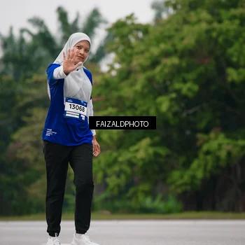 Runner Photo 7428111