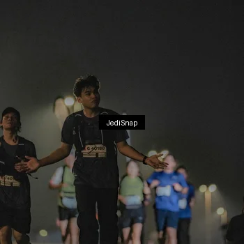 Runner Photo 7428122