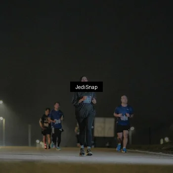 Runner Photo 7428128