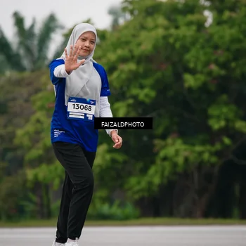Runner Photo 7428135