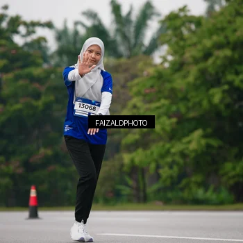 Runner Photo 7428136
