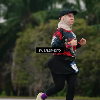 Runner Photo 7428137