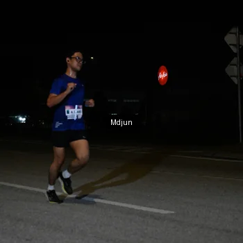 Runner Photo 7428147