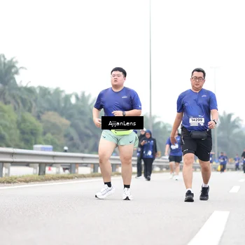 Runner Photo 7428157