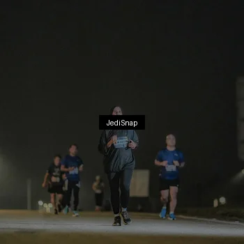 Runner Photo 7428178