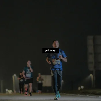 Runner Photo 7428268