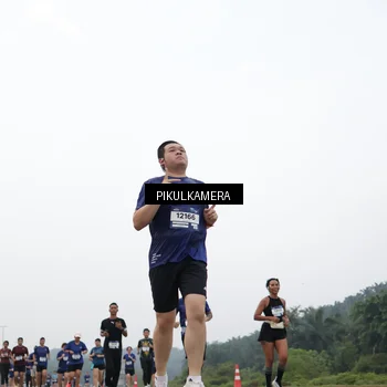 Runner Photo 7428272