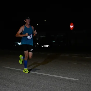 Runner Photo 7428275