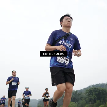 Runner Photo 7428281