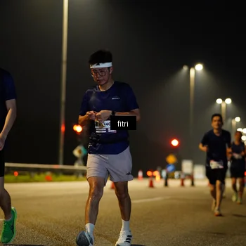 Runner Photo 7428333