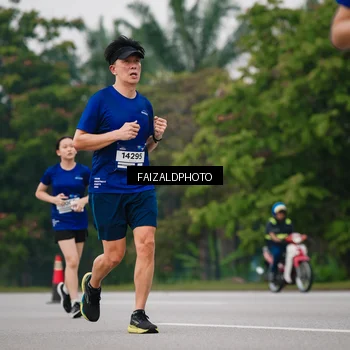 Runner Photo 7428336