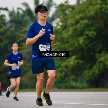 Runner Photo 7428350