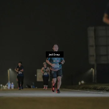 Runner Photo 7428370