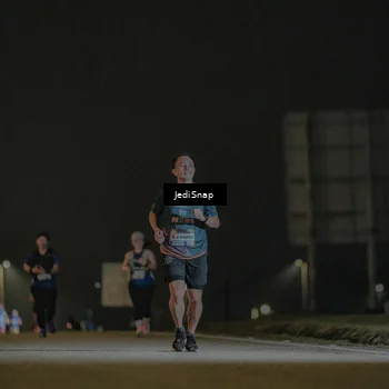 Runner Photo 7428381