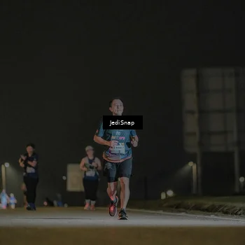 Runner Photo 7428384