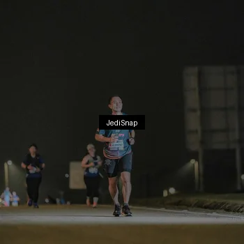Runner Photo 7428398