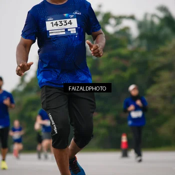 Runner Photo 7428410