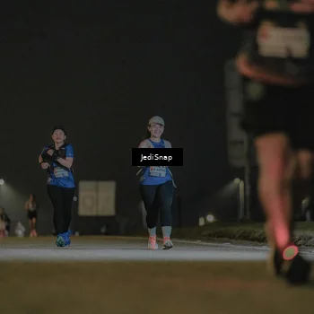 Runner Photo 7428444