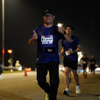 Runner Photo 7428480