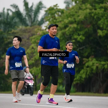Runner Photo 7428483