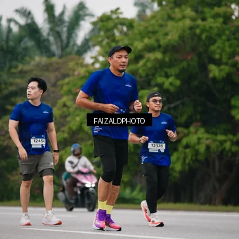 Runner Photo 7428489