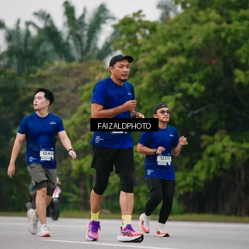 Runner Photo 7428494