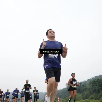 Runner Photo 7428554