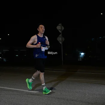 Runner Photo 7428565