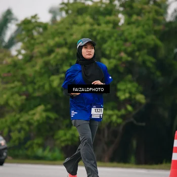 Runner Photo 7428585
