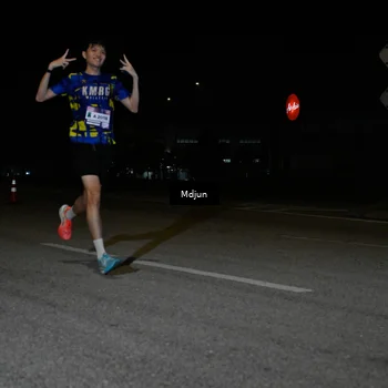 Runner Photo 7428588