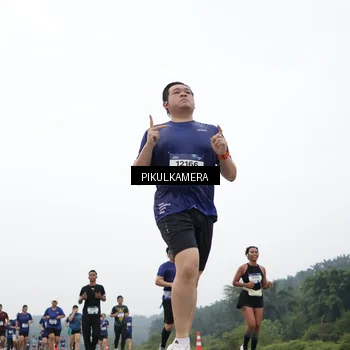 Runner Photo 7428592