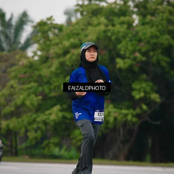 Runner Photo 7428593