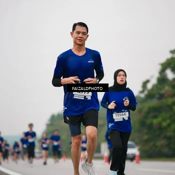 Runner Photo 7428631