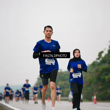 Runner Photo 7428641