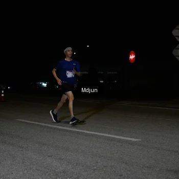 Runner Photo 7428644