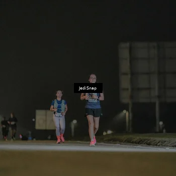 Runner Photo 7428657