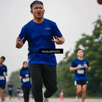 Runner Photo 7428667