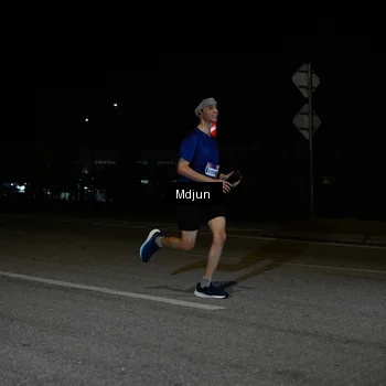 Runner Photo 7428680