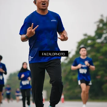 Runner Photo 7428687
