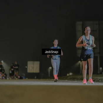 Runner Photo 7428699
