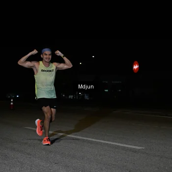 Runner Photo 7428700