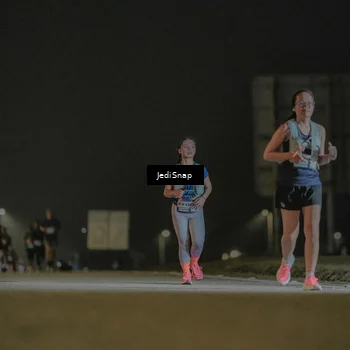 Runner Photo 7428725